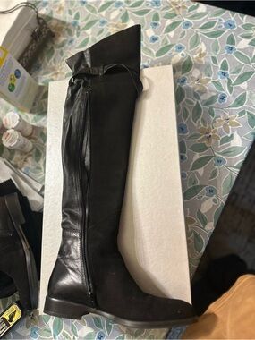 Over-the-Knee Black Suede Boots - Elegant Women's Riding Style